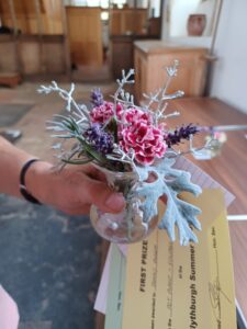Petite-Flower-Arrangement